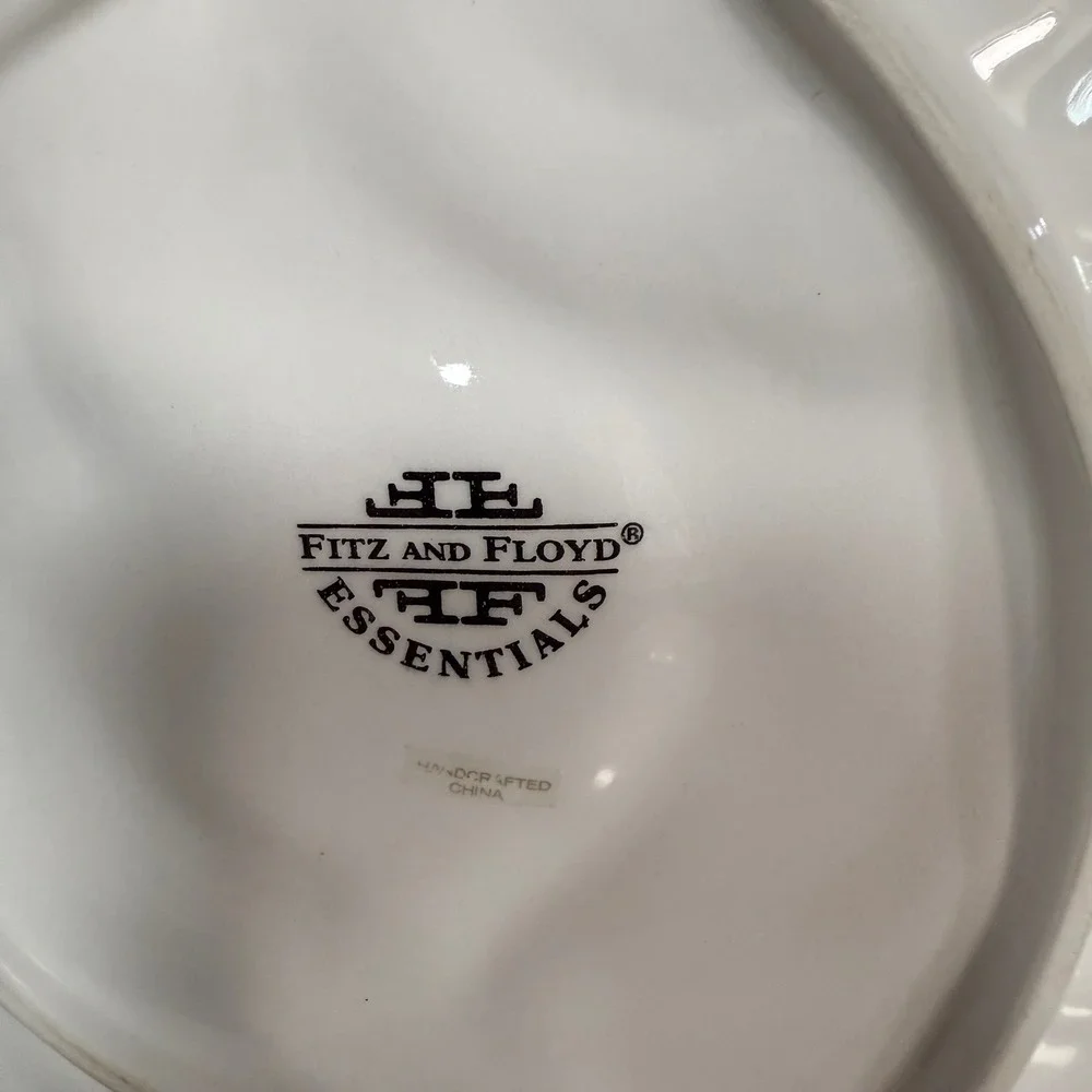 Fitz and Floyd Plaid Christmas Santa Claus Canape Plate Handcrafted‎ China